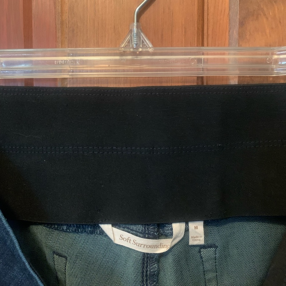 Soft Surroundings. Women’s, dark BLUE denim pull on jeans, soft and stretchy. - Picture 5 of 5